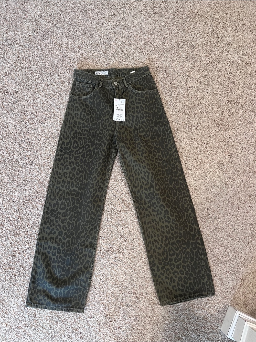 Zara Leopard Print Green Jeans Size 4 NWT - Picture 3 of 6